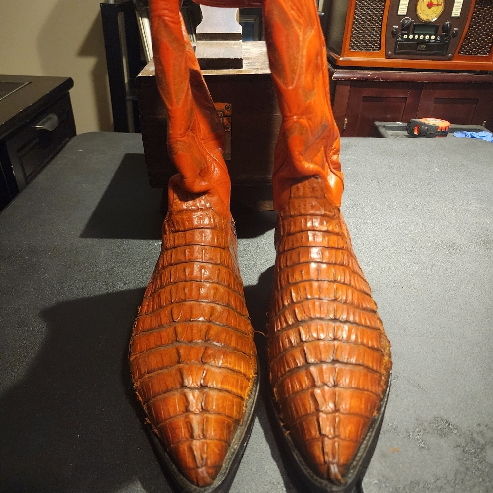 Men's Orange Los Altos Crocodile Pattern Leather Boots Size 11